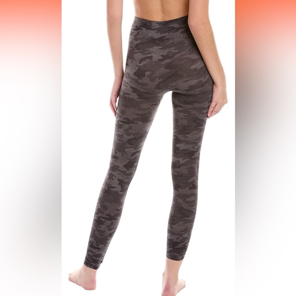 NWT Spanx Look at Me Now High Waisted Camo Leggings S and M Grey/Black Camo - Picture 2 of 9